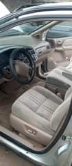 A picture of Toyota sienna 99 model