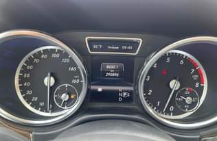 A picture of Mercedes Benz ML350