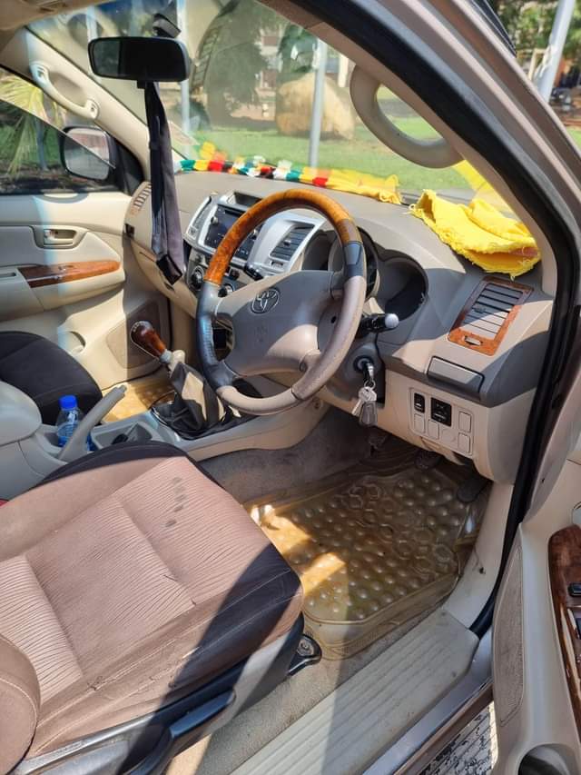 used toyota hilux