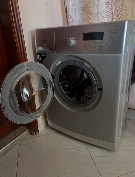 A picture of 6kgs Hisense Front loader Washing machine in intact condition at