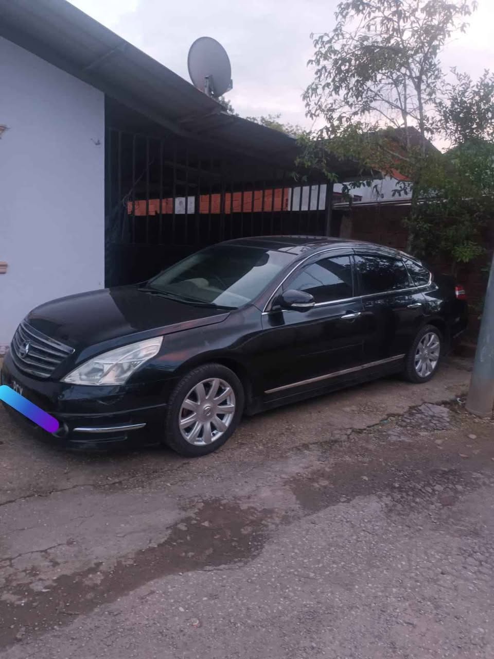 nissan teana