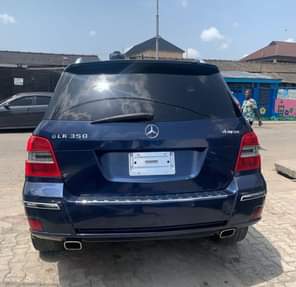 A picture of 2012 Mercedes Benz GLK350 Fullest option with Thumpstart Reverse camera