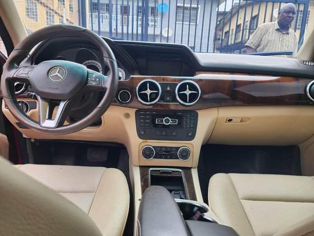 A picture of MERCEDES BENZ GLK 2013 14.7M