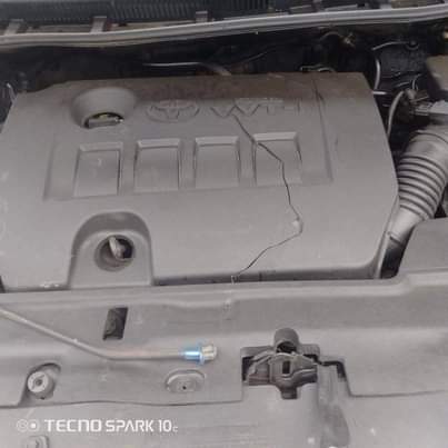 A picture of Toyota Corolla 2012 manual transmission