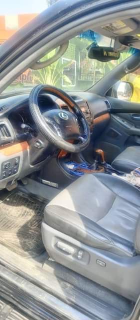 A picture of Lexus GX 470 buy and drive nothing to fix Price