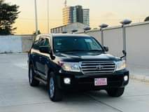 A picture of 2010 TOYOTA LANDCRUISER V8 TZS 175 000 000