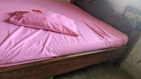 A picture of Kitanda 5 kwa 6 bei 120k