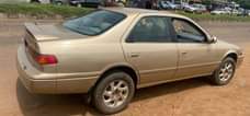 A picture of 2001 Toyota Camry Envelope