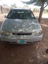 A picture of Neatly used golf 4
