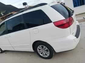 A picture of Registered Toyota sienna 2005 model XLE fullest option double power