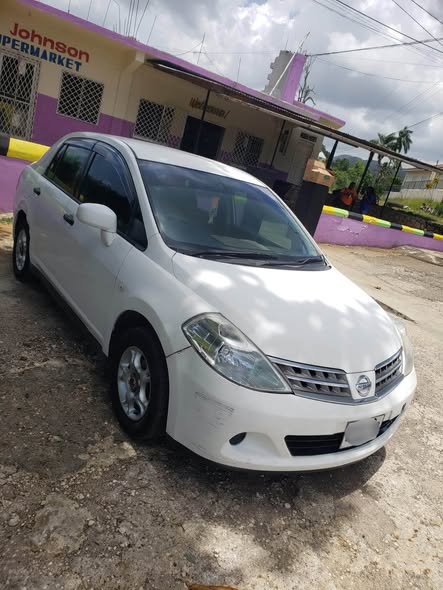 used nissan tiida