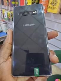 A picture of SAMSUNG GALAXY S10 128GB 8GB RAM