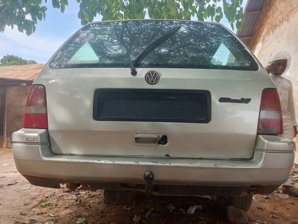 A picture of Clean NG Used Golf 3 wagon first body price Engine