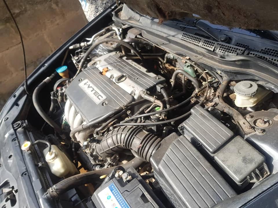 A picture of Nearly used Honda accord 2004 for sale .. direct owner