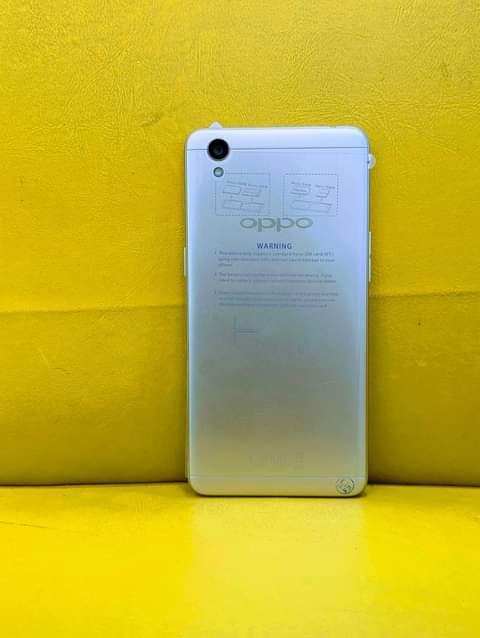 A picture of OPPO A 37