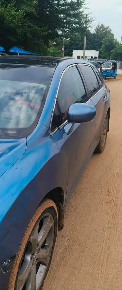 A picture of Toyota venza 2010