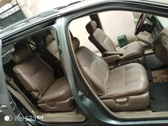 A picture of Toyota sienna