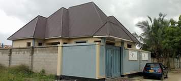 A picture of Nyumba inauzwa ipo mbagala chamazi bei million 45 maongezi yapo