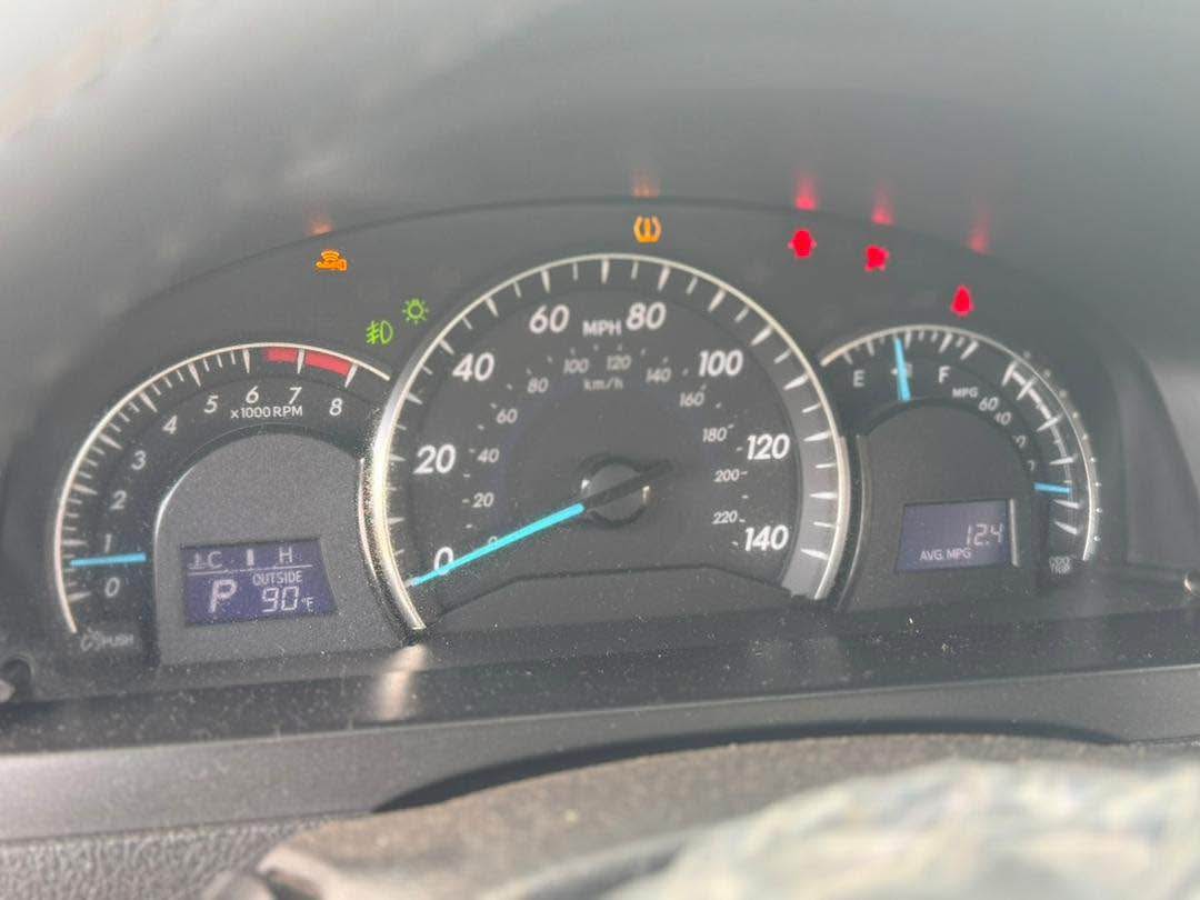 A picture of BELGIUM GRADE 2012 TOYOTA CAMRY XLE AVAILABLE for 14m