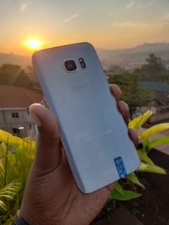A picture of S7edge 280 000 Samsung Galaxy