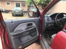 A picture of HONDA PILOT 2004 