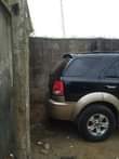 A picture of Kia sorento 2005 model