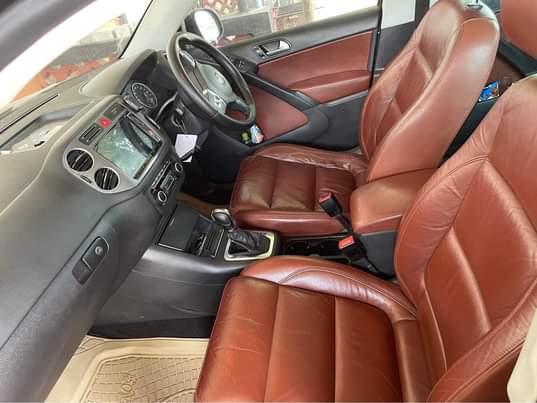 A picture of Car new 0678999234