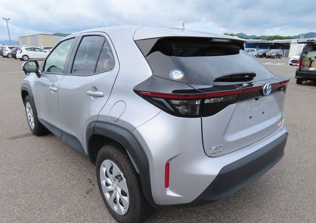 A picture of 2021 Toyota yaris cross hybrid x
