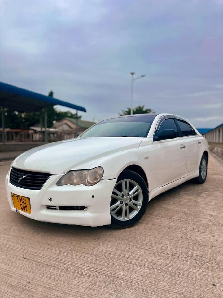 A picture of TOYOTA MARK X