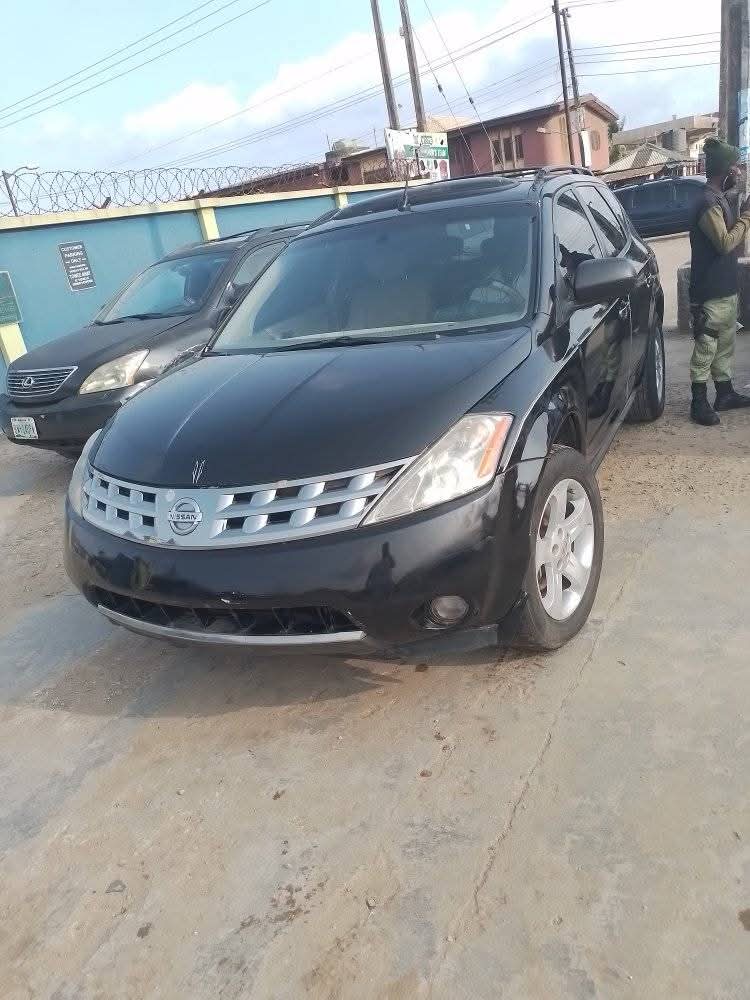 A picture of 2004 Nissan murano