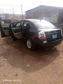 A picture of Nissan Sentra 2008 model