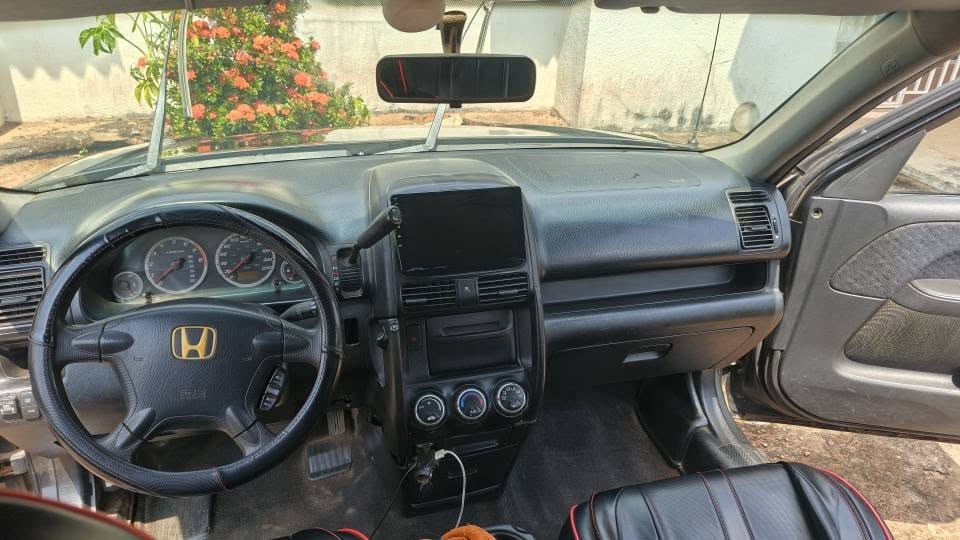 A picture of Honda CR V