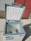 A picture of Nauza friza bado langu nime funga biashal kwa mda Bei