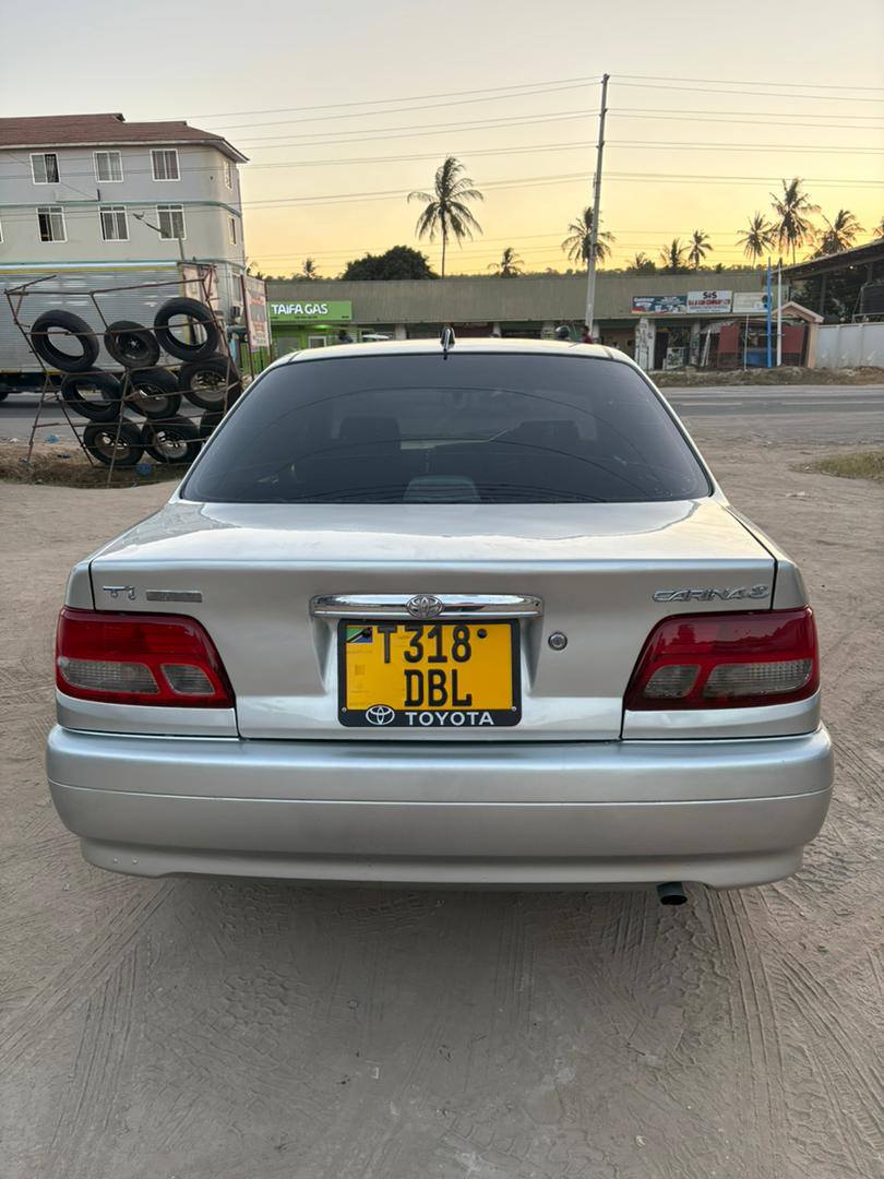 A picture of Toyota Carina Ti