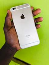 A picture of IPhone 6s 32gb at 230k