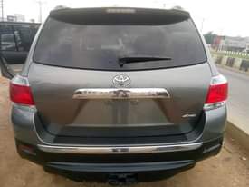 A picture of Toyota Highlander 2012 foreign used 