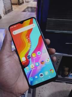 A picture of Infinix hot 8