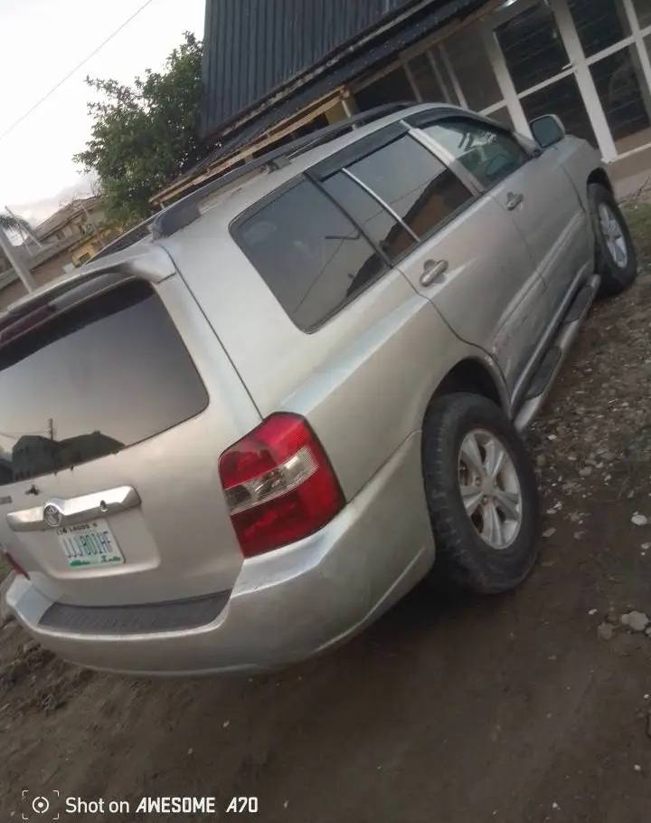 A picture of Better Deal Used Toyota Highlander 2004