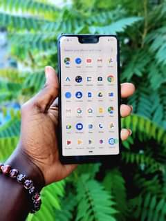 A picture of Google pixel 3xl Gb64 Ram4 Camera 240 000