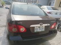 A picture of 05 corolla