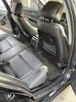 A picture of BMW 328xi