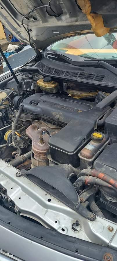 A picture of Toyota camry 2008 high breed