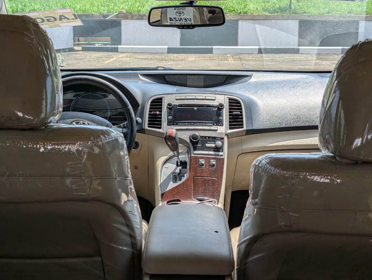 A picture of Distress Sales Toyota Venza XLE Toks
