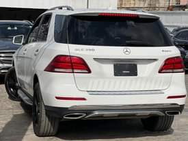 A picture of 2017 Mercedes Benz GLE350