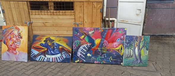 A picture of Am selling art pieces at a total give away price