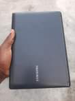 A picture of Samsung min laptop