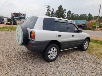 A picture of Toyota rav4