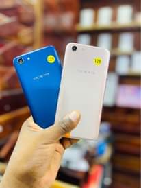 A picture of Oppo A83