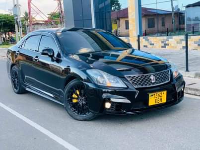 A picture of CROWN ATHLETE NEW MODEL