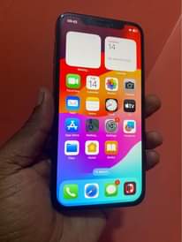A picture of Iphone Xs